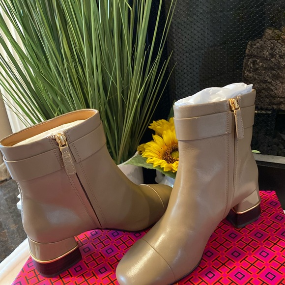 🔥SALE🔥Tory Burch Multi Logo Heel Ankle Boot - Picture 2 of 7